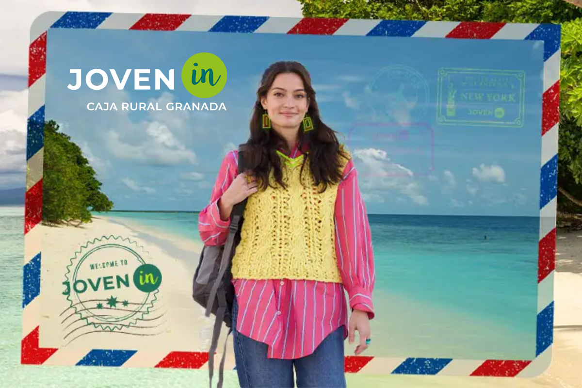 Joven In - Una postal de una joven, de fondo se ve una playa paradisiaca