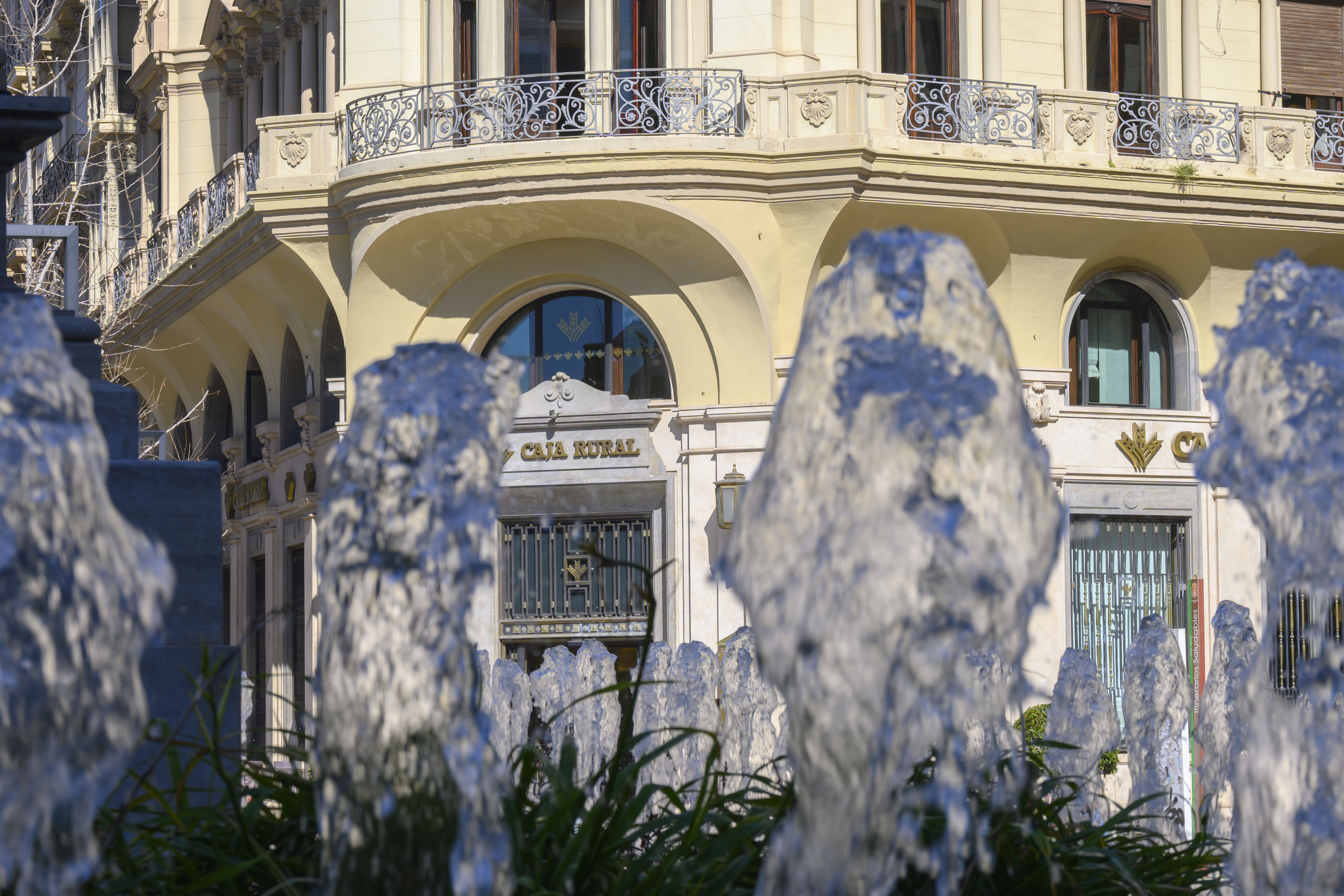 Fachada de la sede de Banca Privada y Personal de Caja Rural Granada.