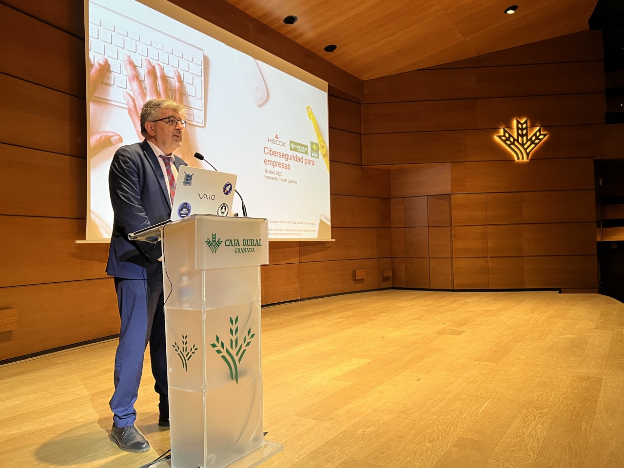 El Director de Negocio de Caja Rural Granada, José Aurelio Hernández