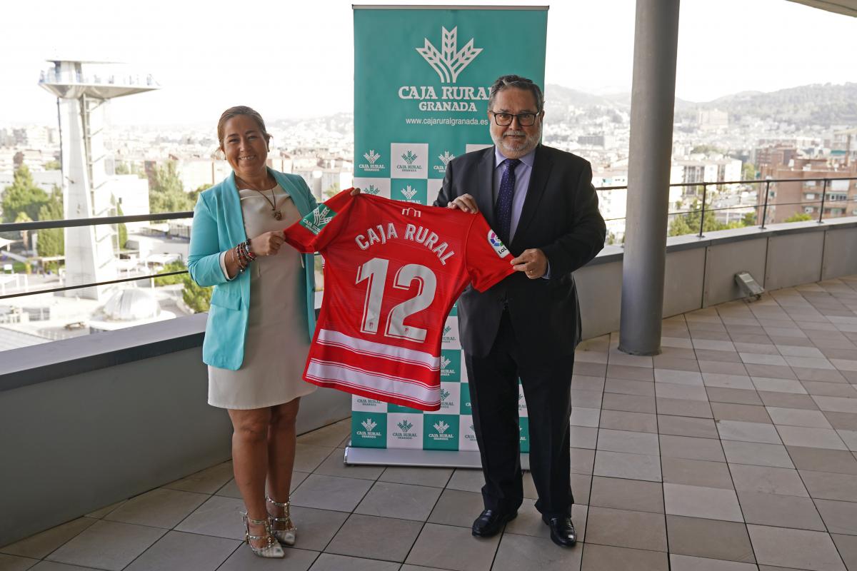 Caja Rural Granada mantiene su patrocinio con el Granada Club de Fútbol para la temporada 2021/22