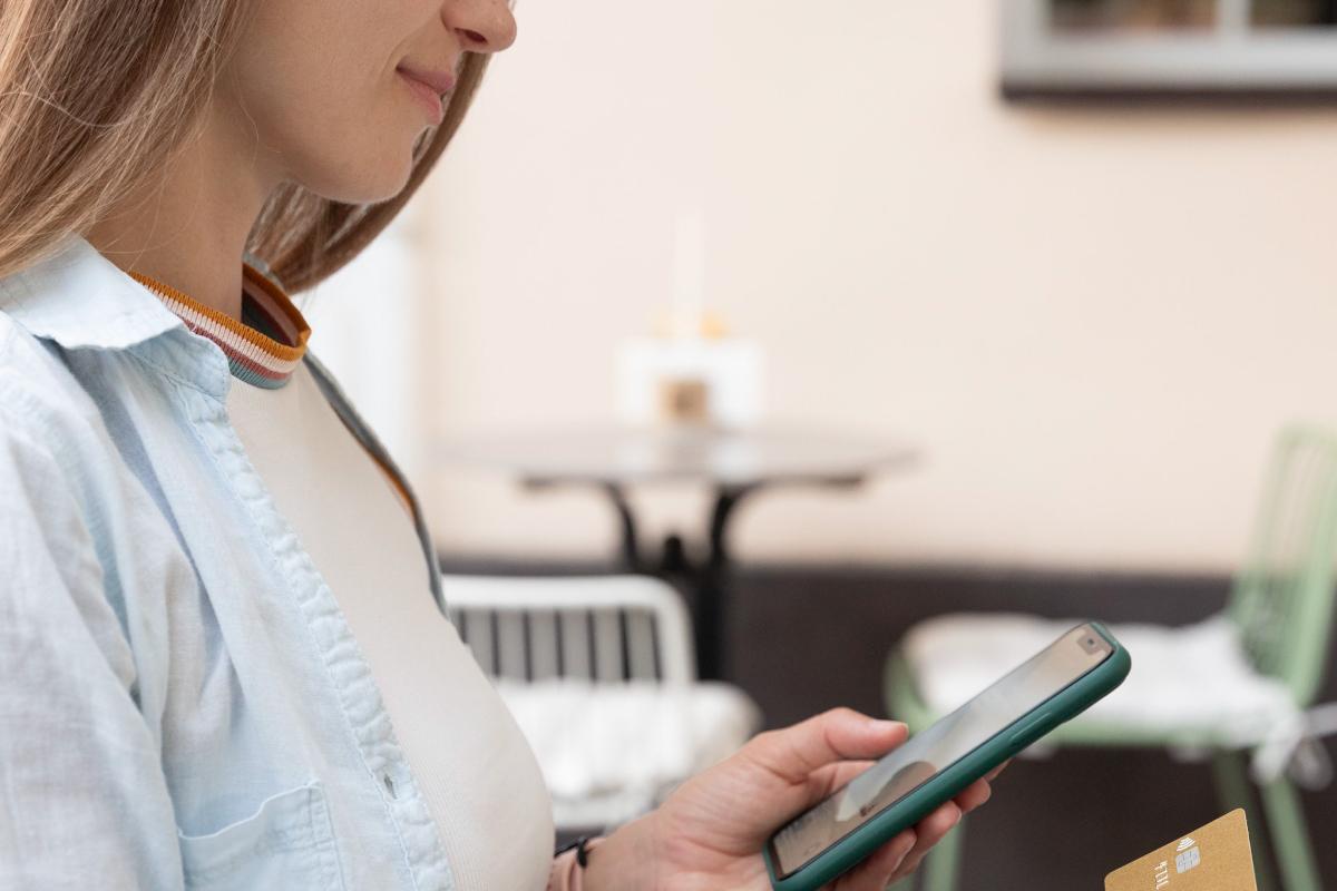 Cobrar por Bizum en tu negocio: lo que debes saber antes de empezar