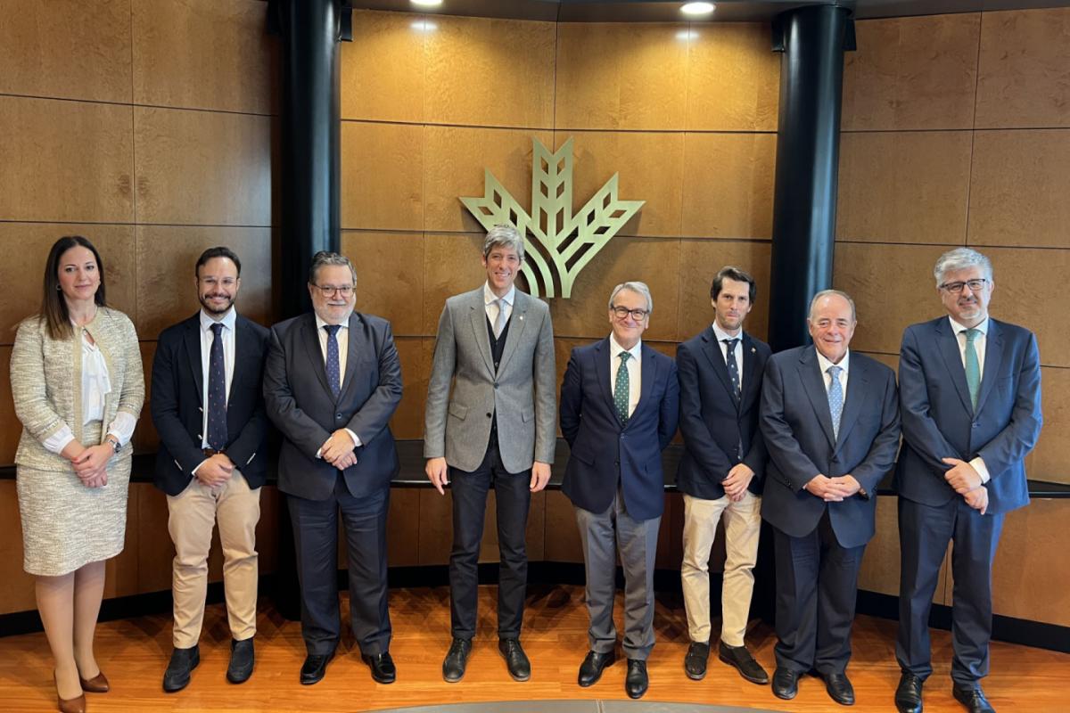 Encuentro entre Caja Rural Granada y el Colegio de Farmacéuticos de Granada